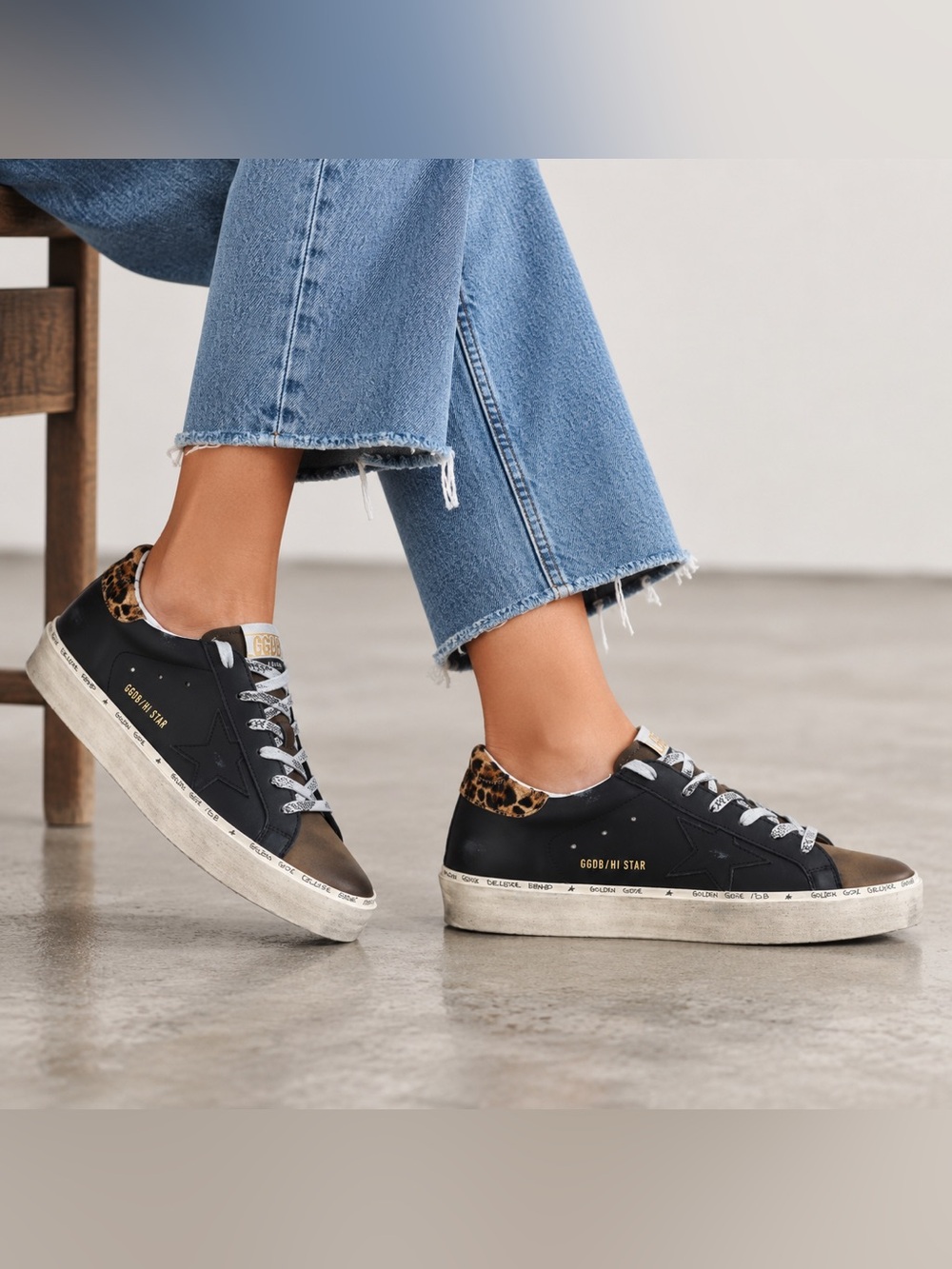 GOLDEN GOOSE Hi Star Platform Sneakers - Picture 2 of 16